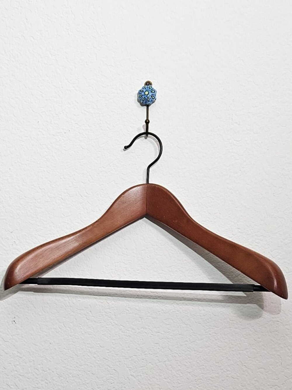 Sturdy Wooden Hanger with Smooth Wide Shoulder & Non Slip Pants Bar